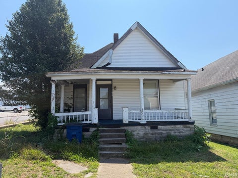 Tiny photo for 702 15th Street, Bedford, IN 47421 (MLS # 202638792)