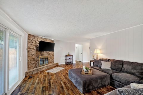 Tiny photo for 5312 Larita Lane, Anderson, IN 46017 (MLS # 202618353)