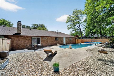 Tiny photo for 5312 Larita Lane, Anderson, IN 46017 (MLS # 202618353)
