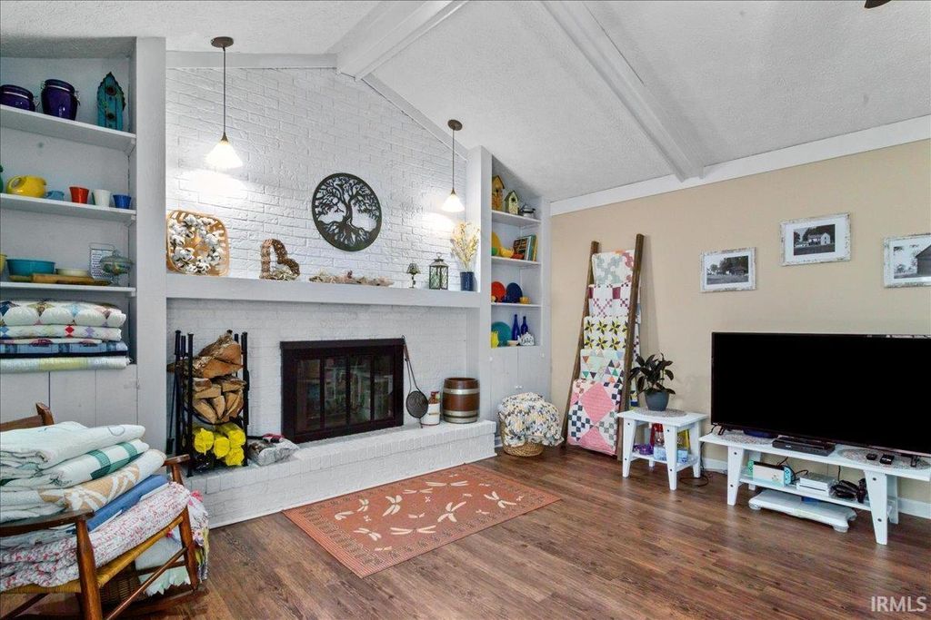 Photo of 5422 Park Drive, Newburgh, IN 47630 (MLS # 202608106)