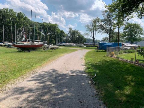 Tiny photo for 11810 W 820 north Crossroad, Monticello, IN 47960 (MLS # 202548768)