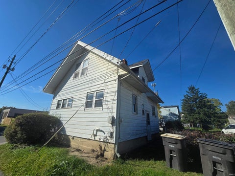 Tiny photo for 413 Eckart Street, Fort Wayne, IN 46806 (MLS # 202642573)