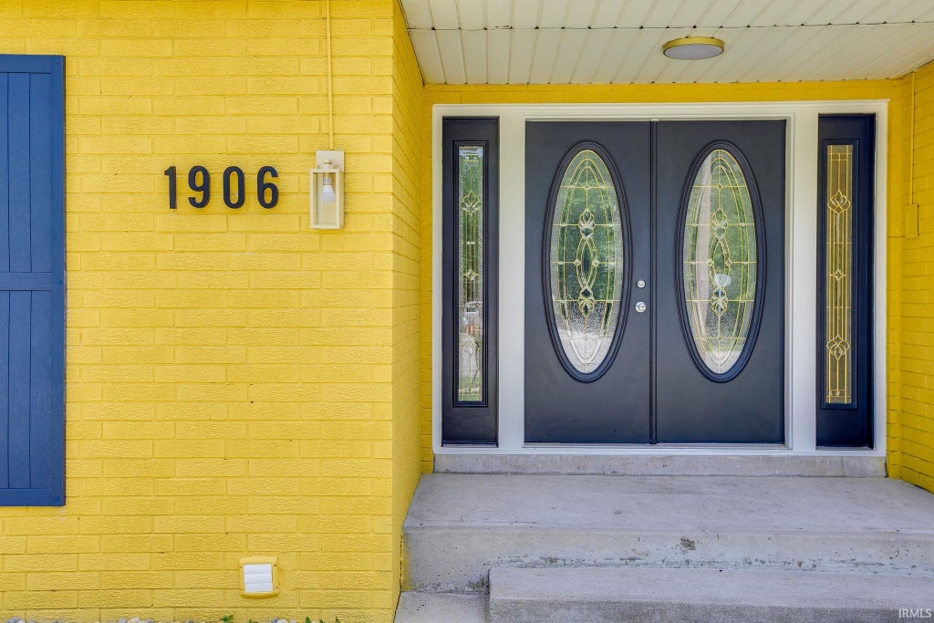 Photo of 1906 Corby Boulevard, South Bend, IN 46617 (MLS # 202621665)