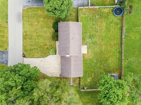 Tiny photo for 1415 W Forest Lane, Marion, IN 46952 (MLS # 202627829)