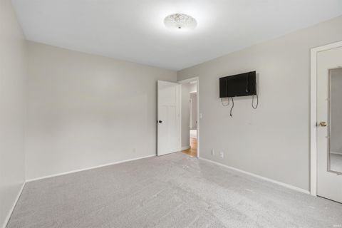 Tiny photo for 1415 W Forest Lane, Marion, IN 46952 (MLS # 202627829)
