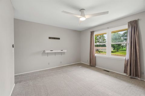 Tiny photo for 1415 W Forest Lane, Marion, IN 46952 (MLS # 202627829)