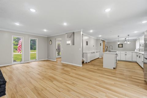 Tiny photo for 1415 W Forest Lane, Marion, IN 46952 (MLS # 202627829)
