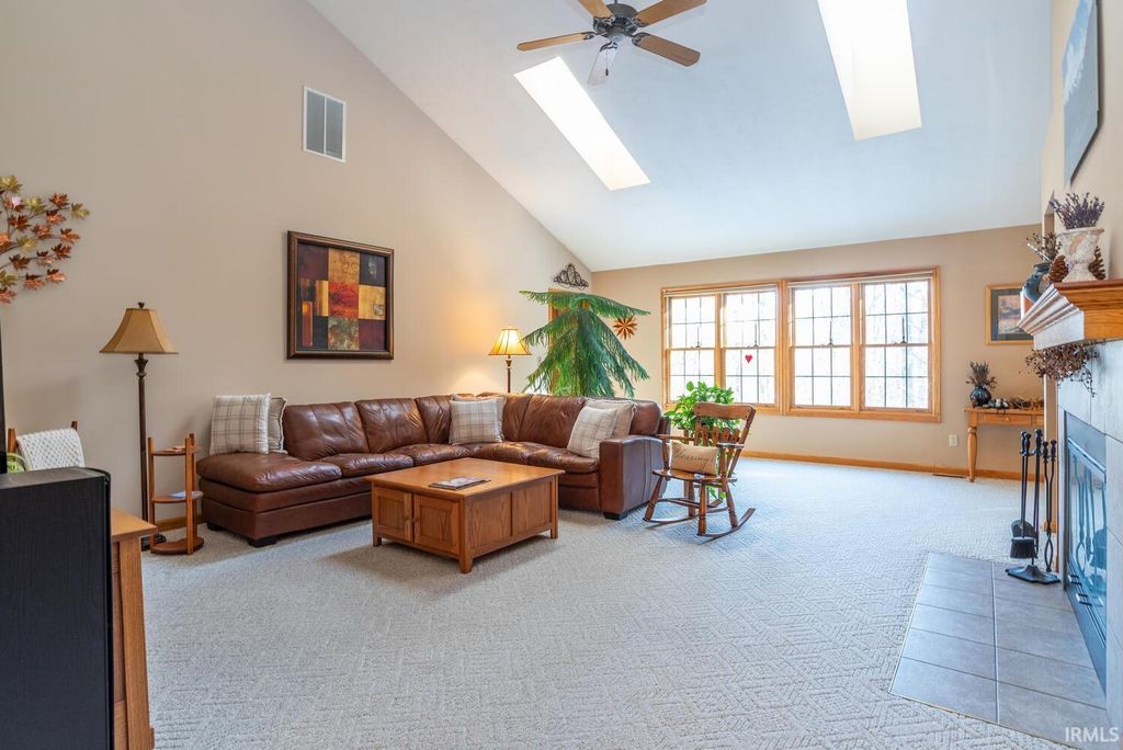 Photo of 5611 E Nathan Way, Bloomington, IN 47408 (MLS # 202604612)