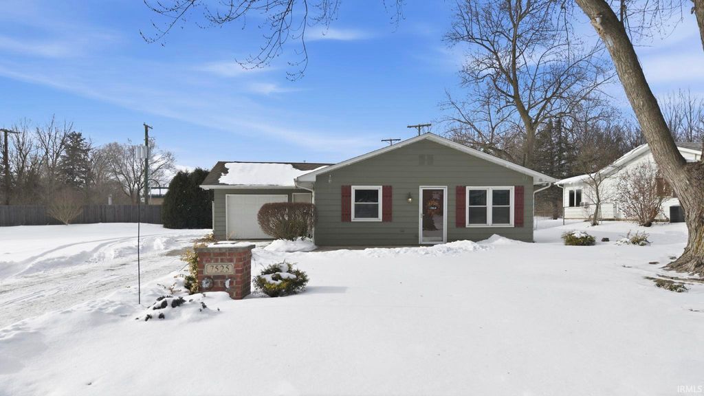 Photo of 7525 Brookward Pass, Fort Wayne, IN 46835 (MLS # 202604188)