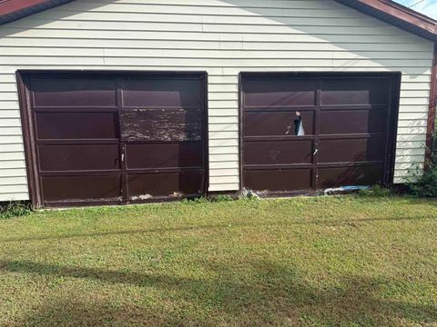 Tiny photo for 218 West Miami Avenue, Logansport, IN 46947 (MLS # 202533572)