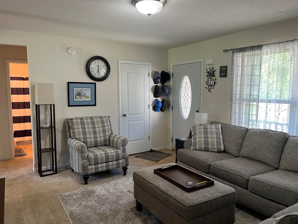 Photo of 514 W Lewis Street, South Whitley, IN 46787 (MLS # 202627011)
