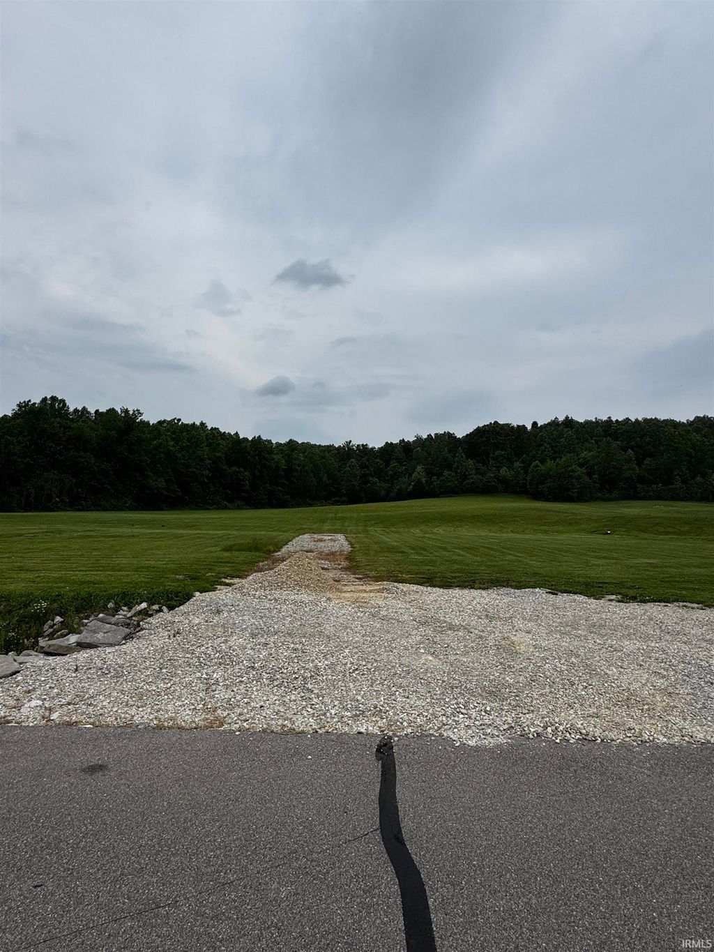 Photo of 1 E Calvertville Road, Bloomfield, IN 47424 (MLS # 202619081)