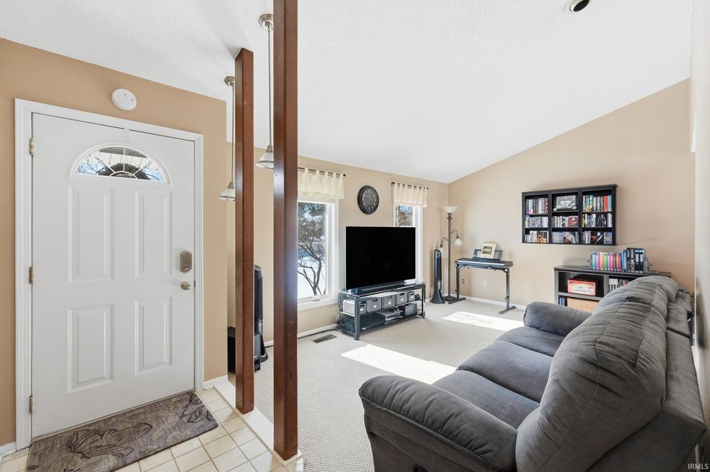 Photo of 8315 Idaho Drive, Fort Wayne, IN 46815 (MLS # 202602916)