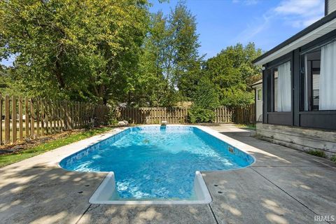 Tiny photo for 214 Mccutcheon Drive, Lafayette, IN 47909 (MLS # 202517308)