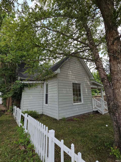 Tiny photo for 515 S Washington Street, Kokomo, IN 46901 (MLS # 202630921)