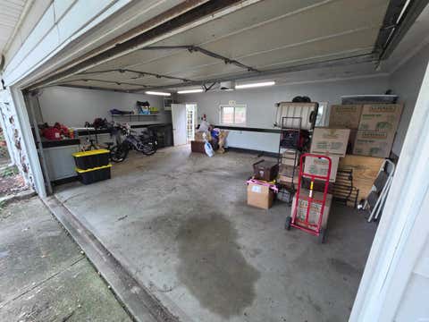 Tiny photo for 515 S Washington Street, Kokomo, IN 46901 (MLS # 202630921)