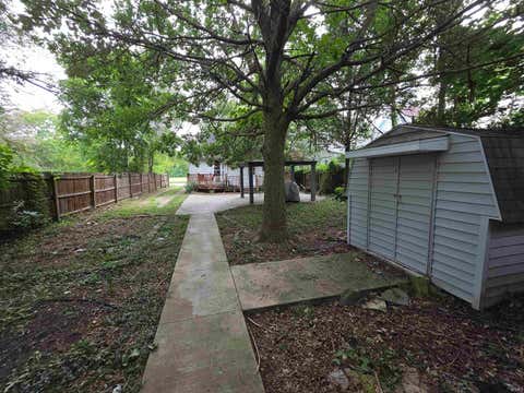 Tiny photo for 515 S Washington Street, Kokomo, IN 46901 (MLS # 202630921)
