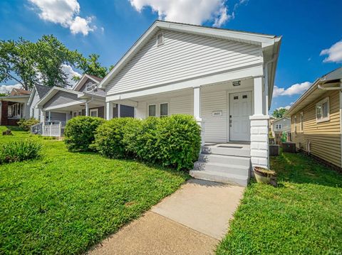 Photo of 2623 Edgewood Drive, Evansville, IN 47712 (MLS # 202611312)