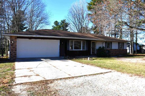 Photo of 69037 County Road 127, New Paris, IN 46553 (MLS # 202546364)