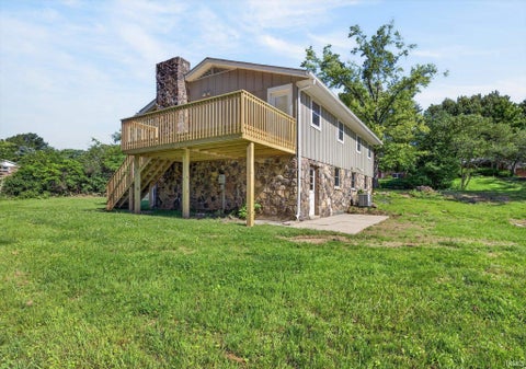 Tiny photo for 2102 E Wimbleton Lane, Bloomington, IN 47401 (MLS # 202621253)