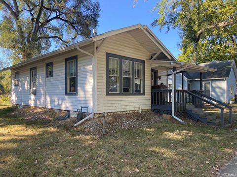 Tiny photo for 207 S Market Street, North Manchester, IN 46962 (MLS # 202542582)