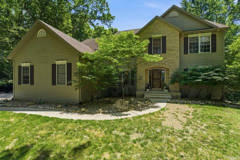 Photo of 50905 Persimmon Drive, South Bend, IN 46628 (MLS # 202620516)