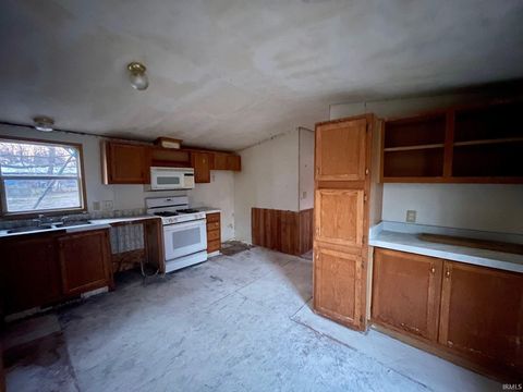 Tiny photo for 8594 S Yellow View Lane, Claypool, IN 46539 (MLS # 202616171)
