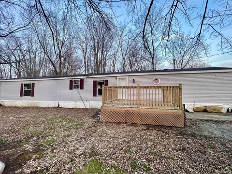 Photo of 8594 S Yellow View Lane, Claypool, IN 46539 (MLS # 202616171)