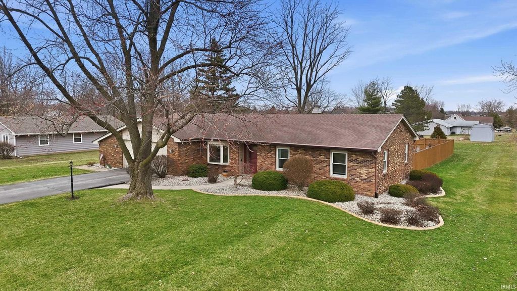 Photo of 5332 Kruse Drive, Fort Wayne, IN 46818 (MLS # 202608010)