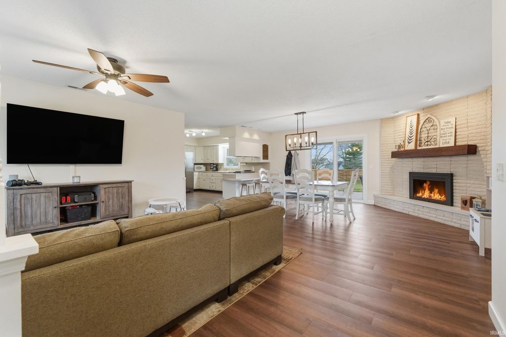 Photo of 5332 Kruse Drive, Fort Wayne, IN 46818 (MLS # 202608010)