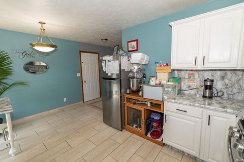 Tiny photo for 1008 Colonial Manor Drive, Goshen, IN 46516 (MLS # 202615887)