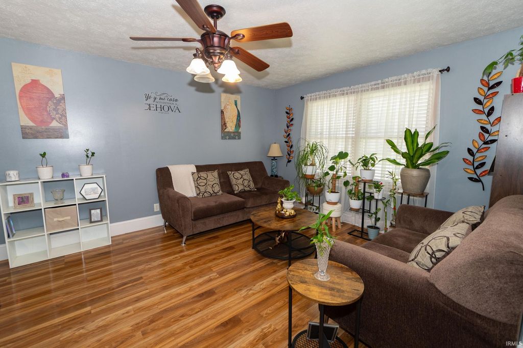 Photo of 1008 Colonial Manor Drive, Goshen, IN 46516 (MLS # 202615887)