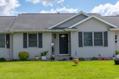 Photo of 1008 Colonial Manor Drive, Goshen, IN 46516 (MLS # 202615887)