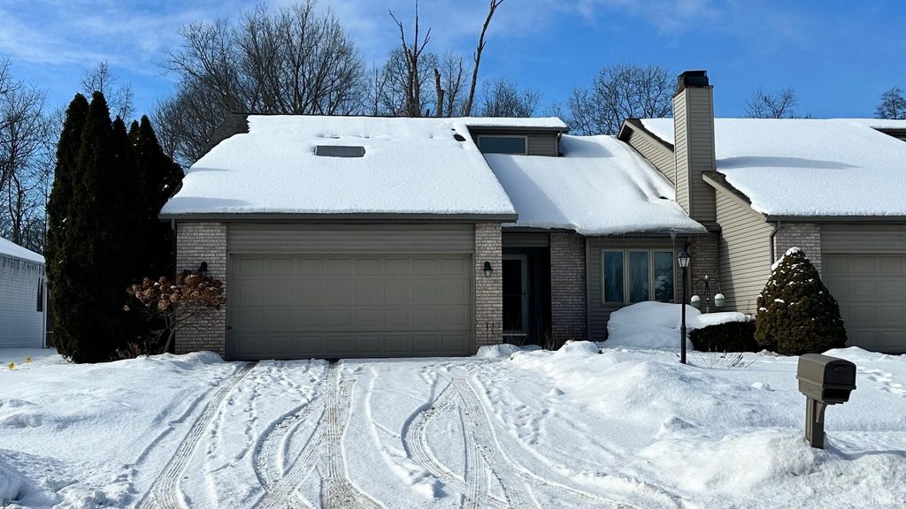 Photo of 3527 Bent Oak Trail, Elkhart, IN 46517 (MLS # 202604099)