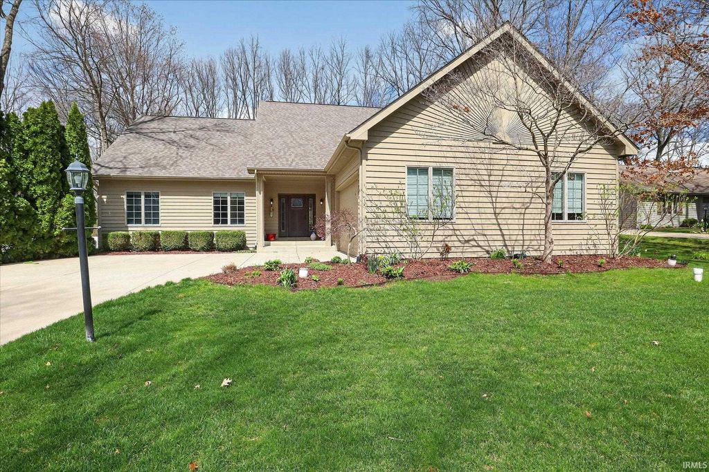Photo of 11781 Old Oak Drive, Granger, IN 46530 (MLS # 202611719)