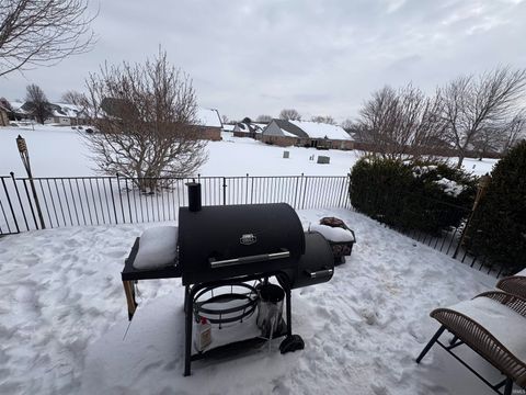 Tiny photo for 422 Mirage Drive, Kokomo, IN 46901 (MLS # 202603507)