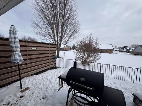 Tiny photo for 422 Mirage Drive, Kokomo, IN 46901 (MLS # 202603507)