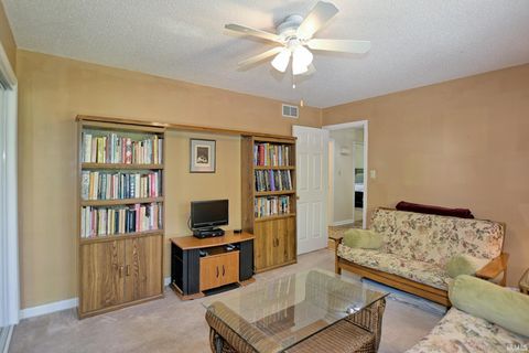 Tiny photo for 9908 Fischer Road, Evansville, IN 47720 (MLS # 202615081)