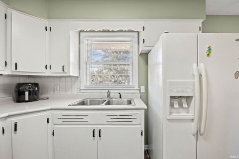 Tiny photo for 18 Kohl Court, Lafayette, IN 47909 (MLS # 202607955)