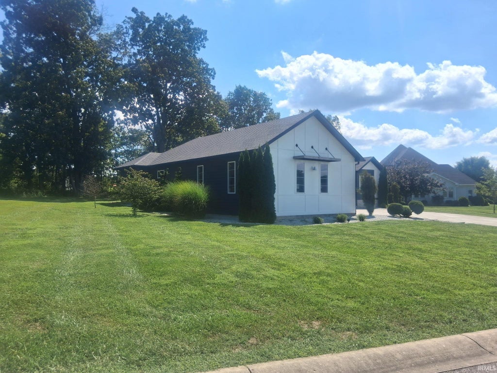 Photo of 419 Summer Lake Drive, Bedford, IN 47421 (MLS # 202634578)