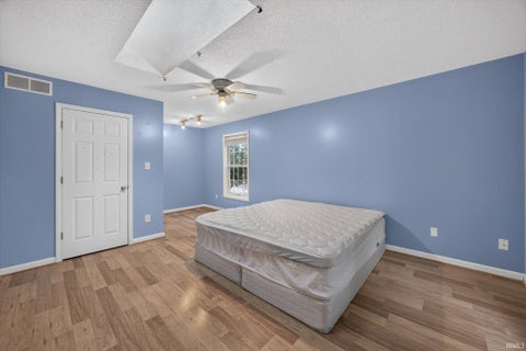 Tiny photo for 3381 S Oaklawn Circle, Bloomington, IN 47401 (MLS # 202624820)