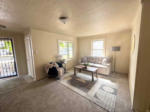 Tiny photo for 2327 N Bell Street, Kokomo, IN 46901 (MLS # 202538521)