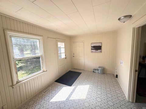 Tiny photo for 2327 N Bell Street, Kokomo, IN 46901 (MLS # 202538521)