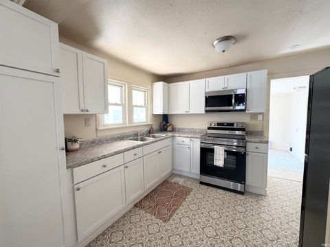 Tiny photo for 2327 N Bell Street, Kokomo, IN 46901 (MLS # 202538521)