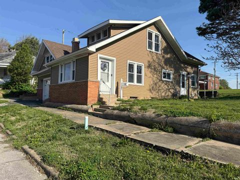 Tiny photo for 219 W Washington Street, Oakland City, IN 47660 (MLS # 202603855)