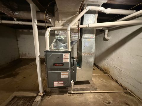 Tiny photo for 219 W Washington Street, Oakland City, IN 47660 (MLS # 202603855)