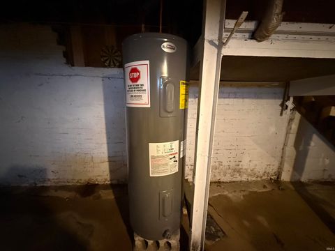 Tiny photo for 219 W Washington Street, Oakland City, IN 47660 (MLS # 202603855)