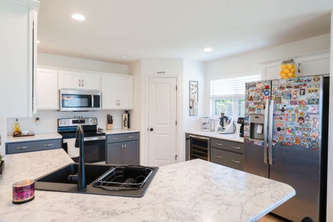 Tiny photo for 927 Clairborne Drive, Fort Wayne, IN 46818 (MLS # 202635183)