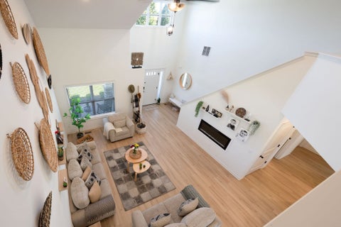 Tiny photo for 927 Clairborne Drive, Fort Wayne, IN 46818 (MLS # 202635183)
