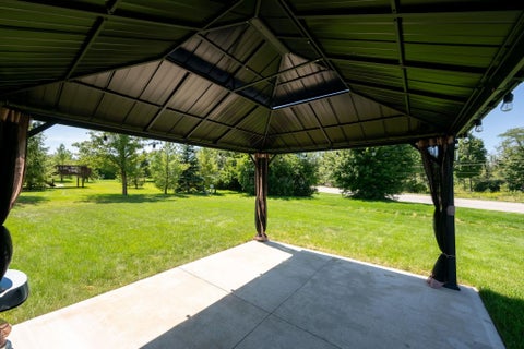 Tiny photo for 927 Clairborne Drive, Fort Wayne, IN 46818 (MLS # 202635183)